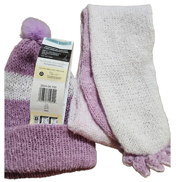 Hand Crafted 2pc Set Scaf & pom pom beanie purple crochet slauchy white striped - Picture 13 of 17